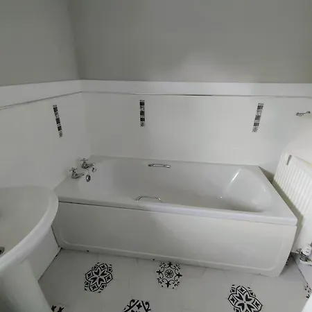 The Nook Located In A Beautiful Garden Setting With Parking Villa Stratford-upon-Avon Exterior photo