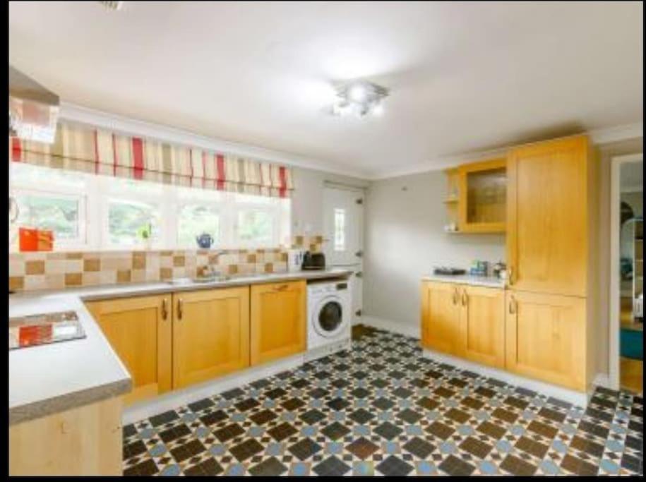 Holiday home The Nook Located In A Beautiful Garden Setting With Parking Stratford-upon-Avon
