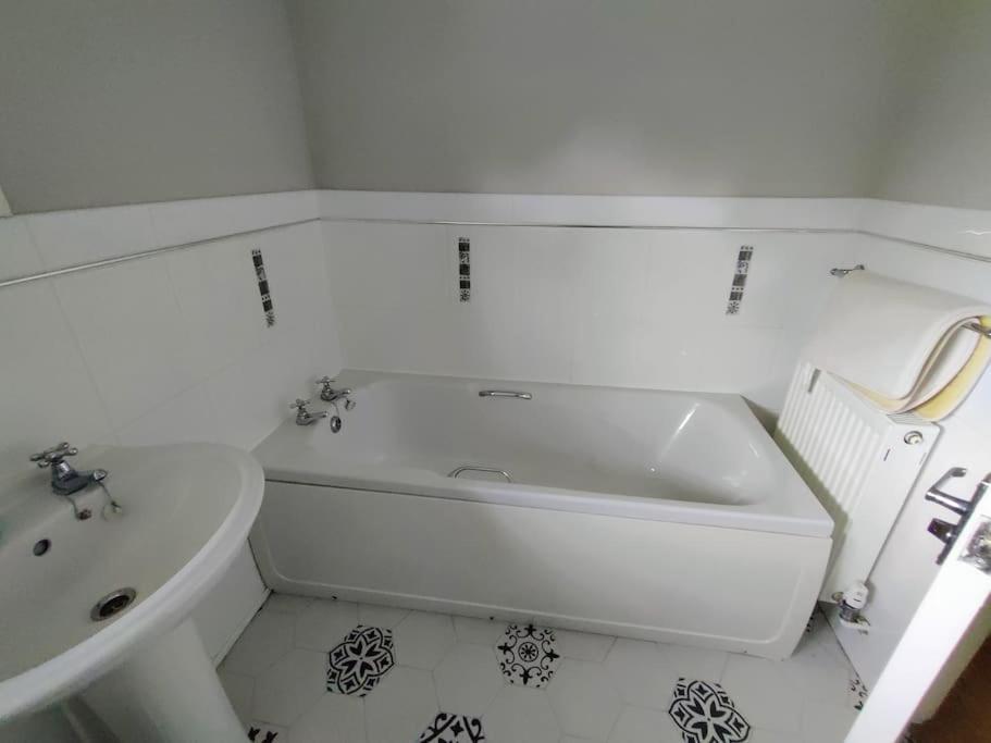 The Nook Located In A Beautiful Garden Setting With Parking Holiday home Stratford-upon-Avon