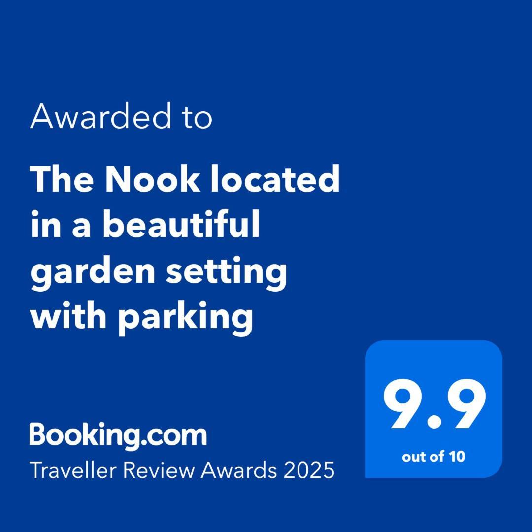 Holiday home The Nook Located In A Beautiful Garden Setting With Parking Stratford-upon-Avon